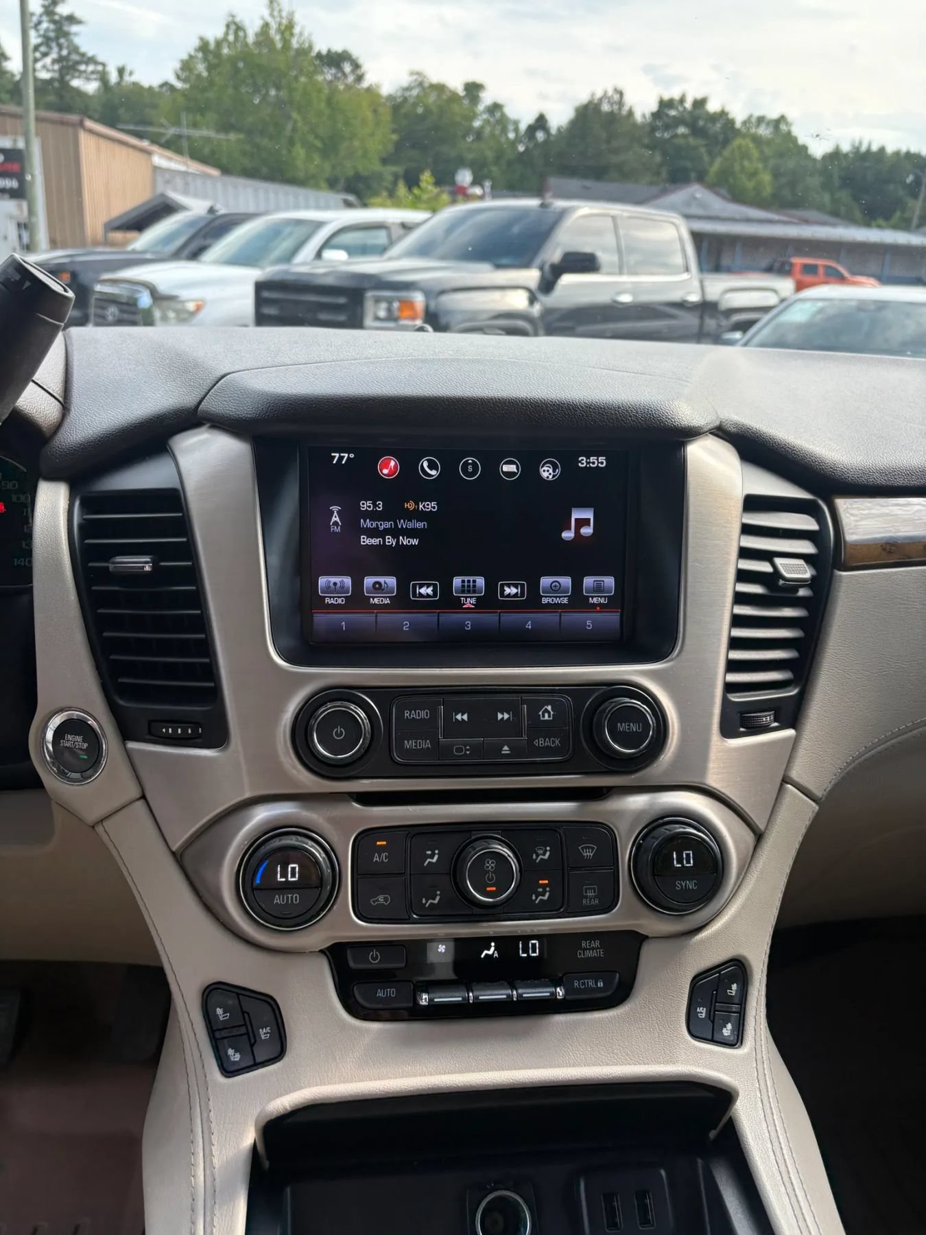 Used 2016 GMC Yukon Denali w/ Open Road Package AWD/4WD image 13