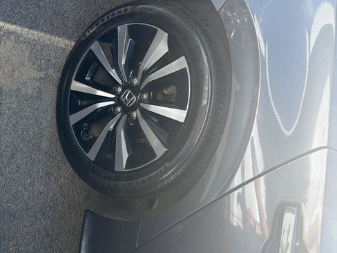 Used 2023 Honda Civic EX image 5