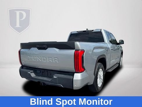 Used 2022 Toyota Tundra SR5 w/ SR5 Premium Package AWD/4WD image 9