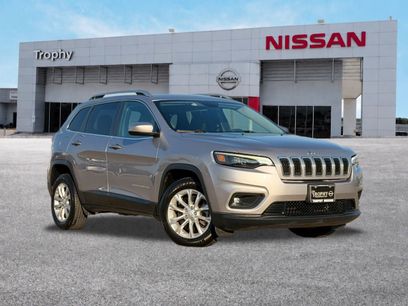 Used 2019 Jeep Cherokee Latitude w/ Popular Appearance Group