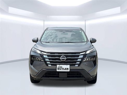 Used 2025 Nissan Rogue SV FWD image 11