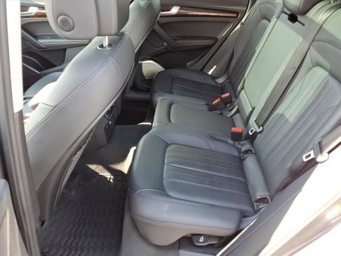 Used 2020 Audi Q5 2.0T Premium Plus w/ Premium Plus Package AWD/4WD image 14