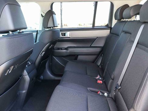 New 2026 Hyundai Santa Fe SE image 18