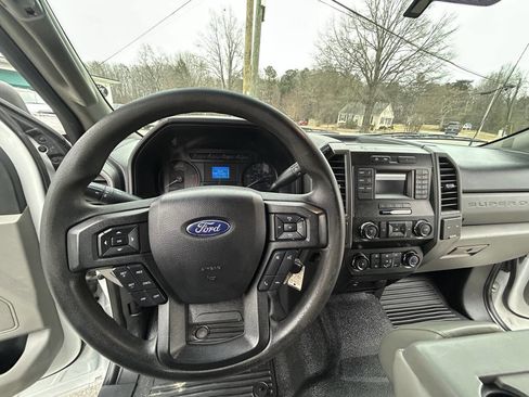 Used 2019 Ford F350 XL w/ Power Equipment Group image 19