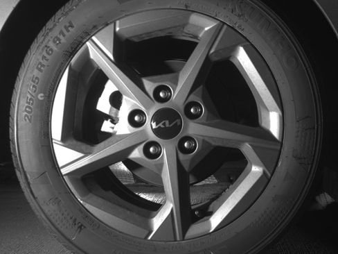 Used 2025 Kia K4 FWD image 15