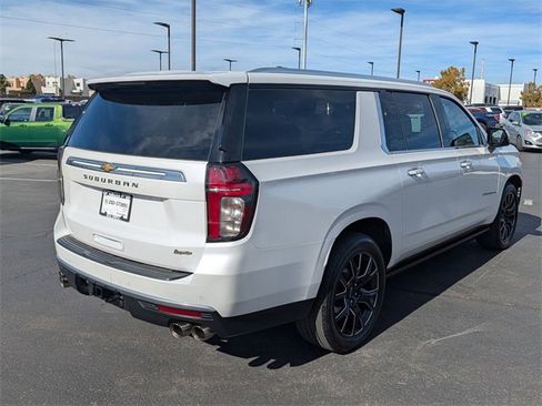 Used 2023 Chevrolet Suburban High Country image 6