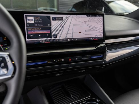 Used 2024 BMW 530i xDrive 530i xDrive image 32