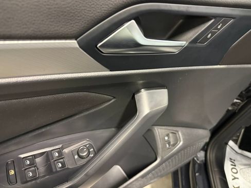 Used 2024 Volkswagen Jetta Sport FWD image 23