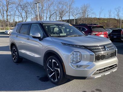 Used 2023 Mitsubishi Outlander SE Black Edition