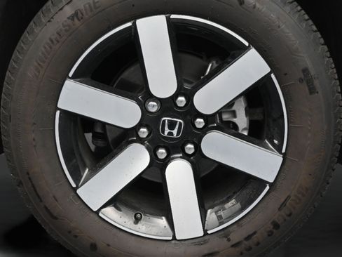 Used 2025 Honda Prologue Touring image 10