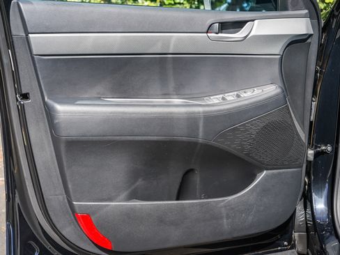 Used 2024 Hyundai Palisade SEL FWD image 17