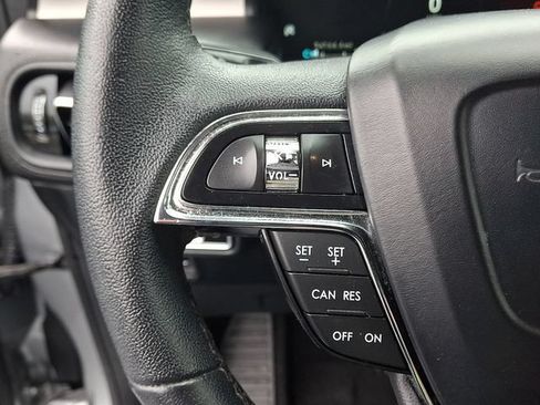 Used 2023 Lincoln Nautilus AWD w/ Premium Package image 22