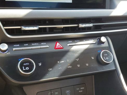 Used 2025 Hyundai Sonata SEL FWD image 19