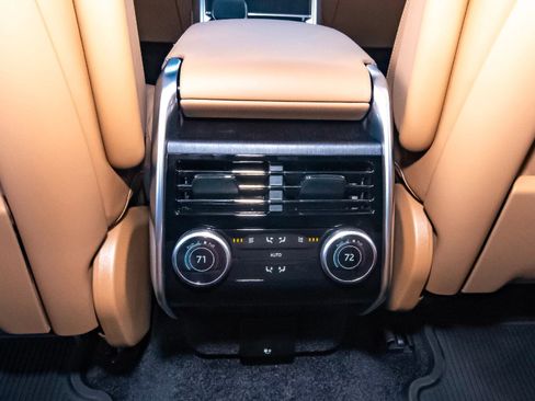 New 2025 Land Rover Range Rover SE image 48