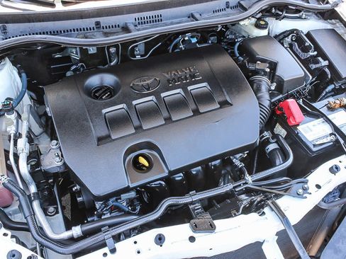 Used 2017 Toyota Corolla iM w/ Carpet Mat Package FWD image 26
