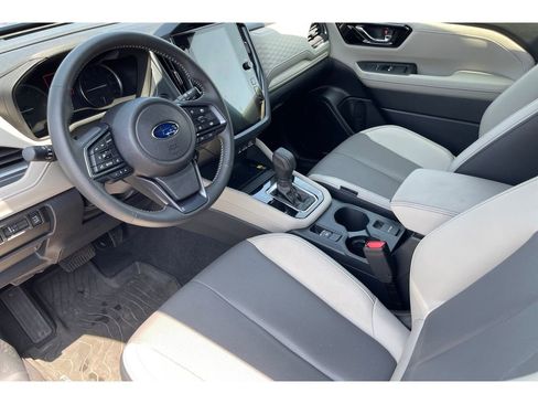 Used 2025 Subaru Forester Limited image 10