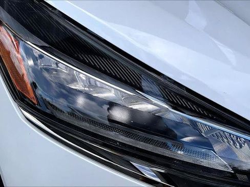 Certified 2024 Nissan Kicks SR w/ SR Premium Package FWD image 26