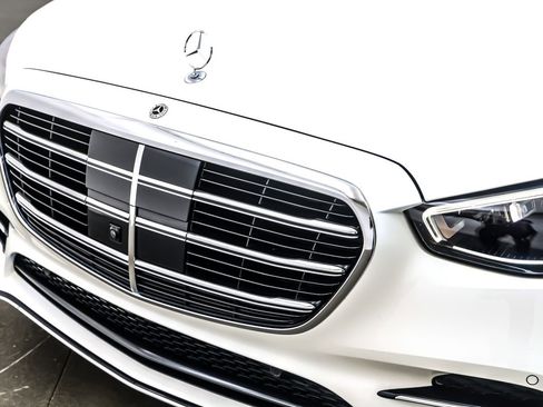 Certified 2023 Mercedes-Benz S 580 4MATIC Sedan image 15