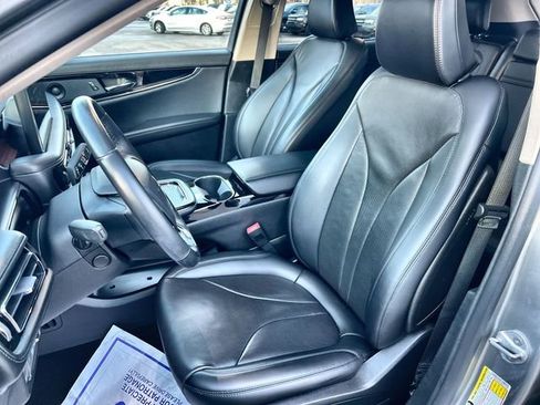 Used 2021 Lincoln Nautilus Reserve image 14