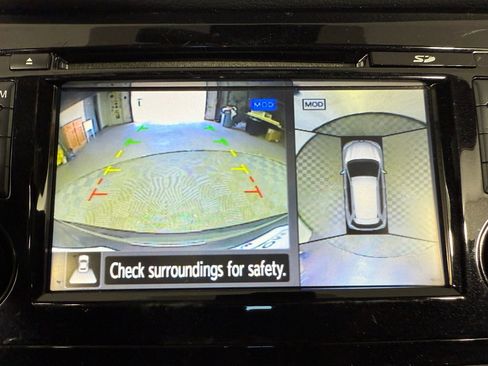 Used 2017 Nissan Rogue SL w/ SL Premium Package image 27