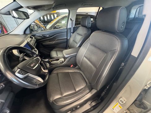Used 2017 GMC Acadia SLT AWD/4WD image 18