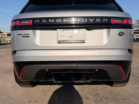 Used 2018 Land Rover Range Rover Velar R-Dynamic SE AWD/4WD image 9