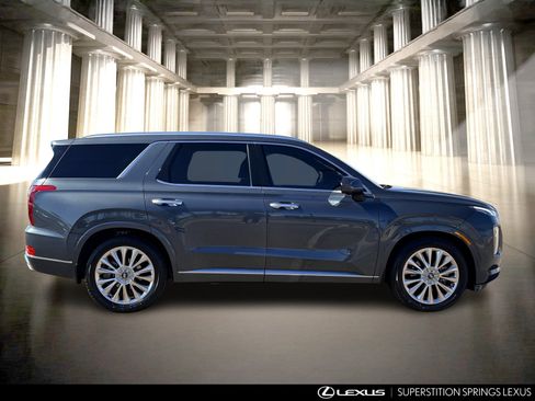 Used 2020 Hyundai Palisade Limited image 3