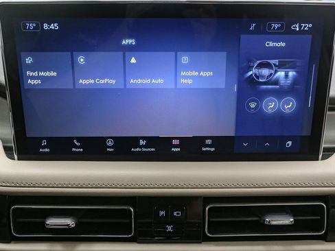 Used 2023 Lincoln Nautilus AWD w/ Premium Package image 24