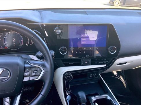 Used 2024 Lexus NX 250 FWD w/ Cold Area Package image 7