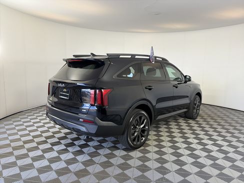 Certified 2023 Kia Sorento X-Line EX AWD/4WD image 10