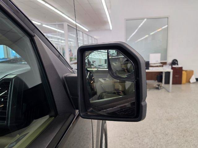 Used 2017 Ford F150 XLT AWD/4WD image 38