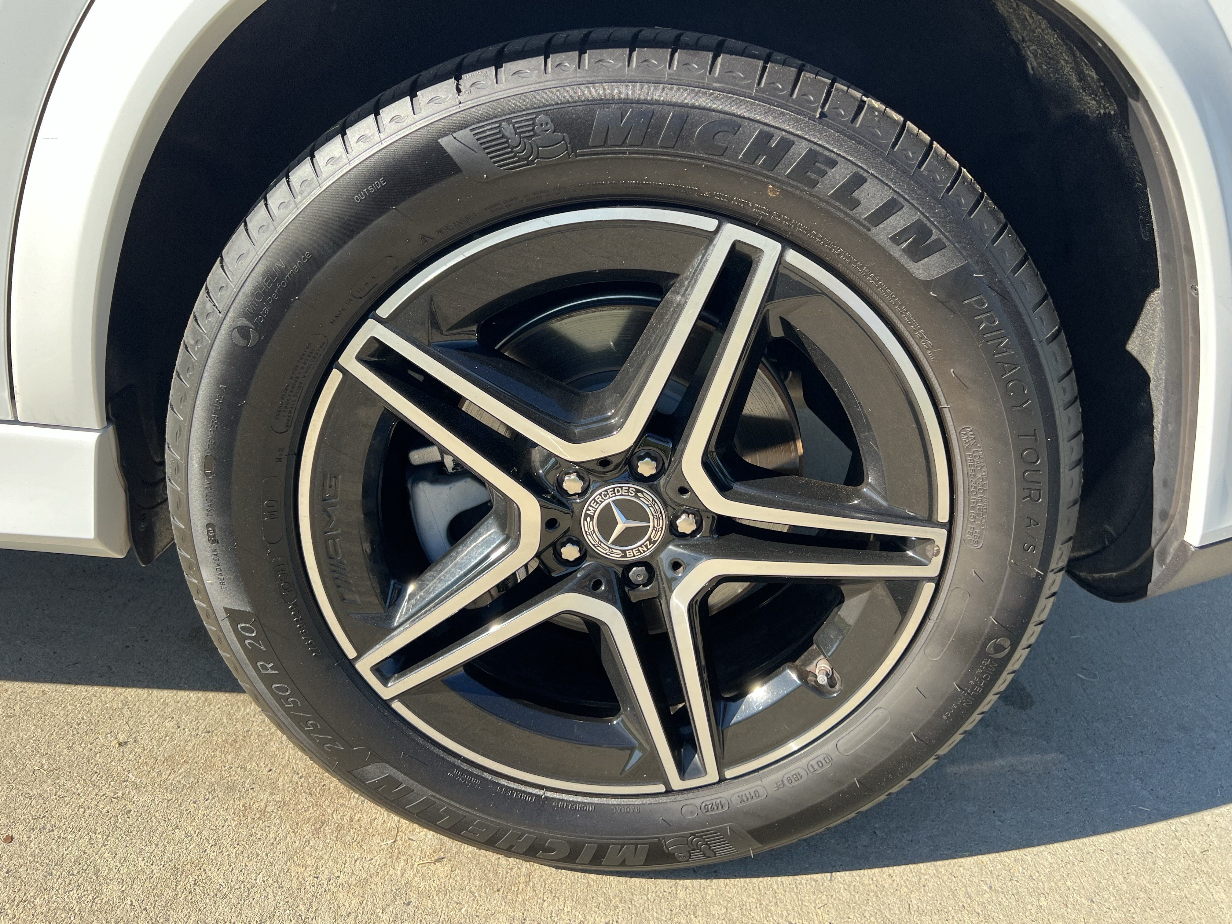 Used 2025 Mercedes-Benz GLE 450 4MATIC w/ AMG Line Exterior image 13