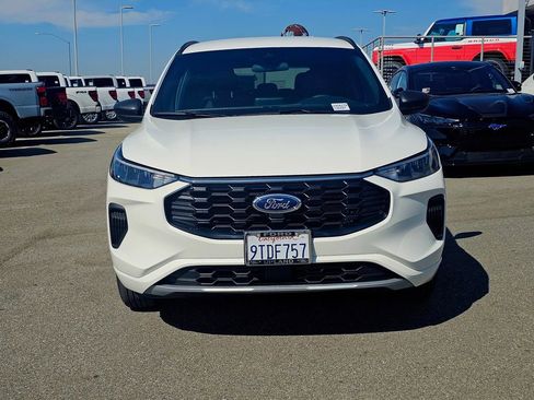 Used 2024 Ford Escape ST-Line AWD/4WD image 2