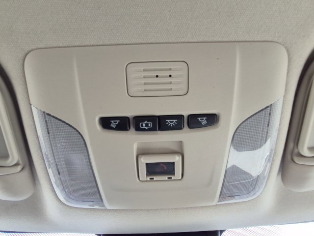 Used 2021 Toyota Corolla LE w/ Carpet Mat Package (TMS) FWD image 29