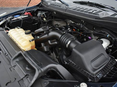 Used 2019 Ford F150 Lariat w/ Equipment Group 502A Luxury AWD/4WD image 50