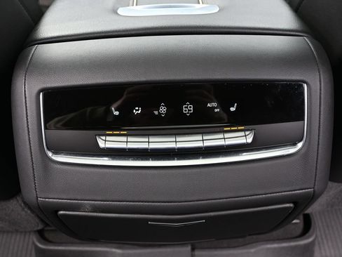 Used 2021 Cadillac Escalade Sport w/ LPO, Illumination Package AWD/4WD image 37