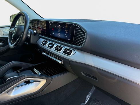 Used 2024 Mercedes-Benz GLE 350 4MATIC image 37