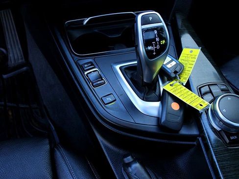 Used 2017 BMW 340i Sedan image 10