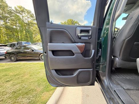 Used 2015 GMC Sierra 1500 SLE w/ SLE Value Package AWD/4WD image 28