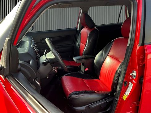 Used 2015 Scion xB image 24