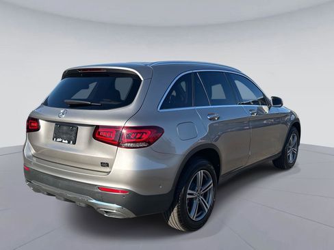 Used 2022 Mercedes-Benz GLC 300 image 4