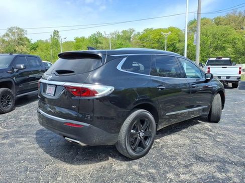 Used 2024 Buick Enclave Essence w/ Sport Touring Edition FWD image 6