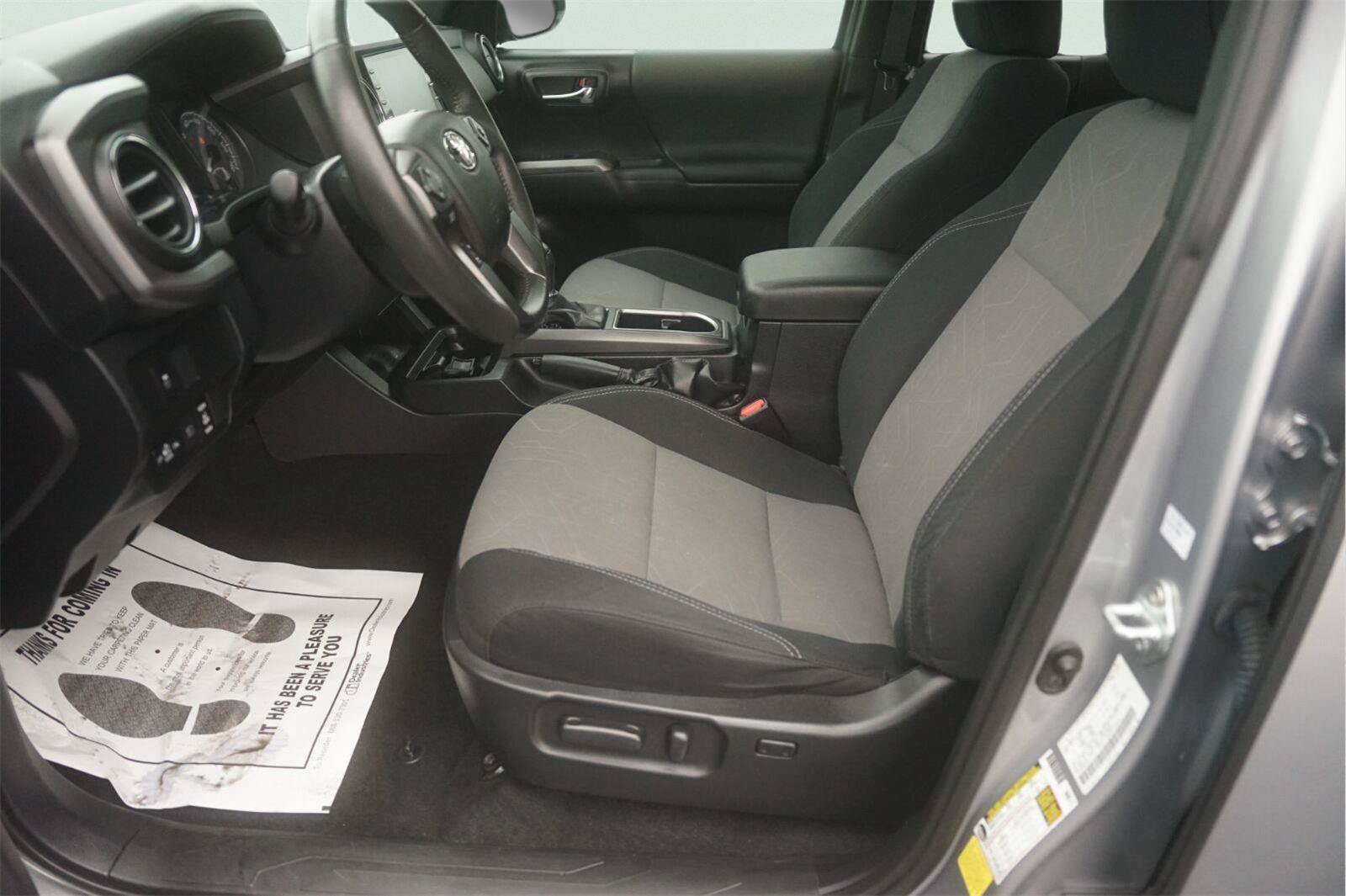 Used 2021 Toyota Tacoma TRD Off-Road AWD/4WD image 9