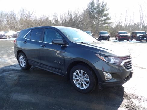 Used 2021 Chevrolet Equinox LT image 3
