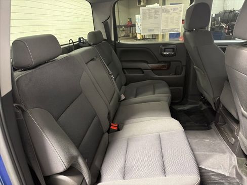 Used 2018 GMC Sierra 1500 SLE w/ Elevation Edition AWD/4WD image 10