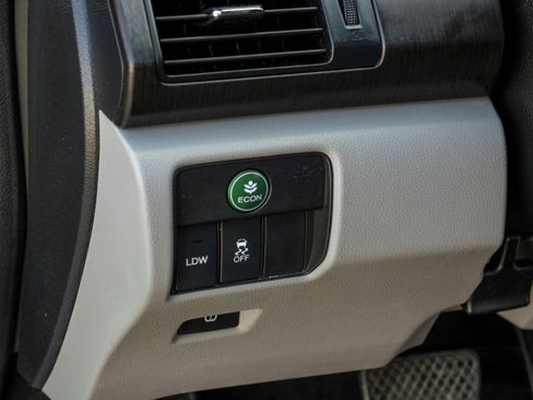 Used 2014 Honda Accord EX-L image 32