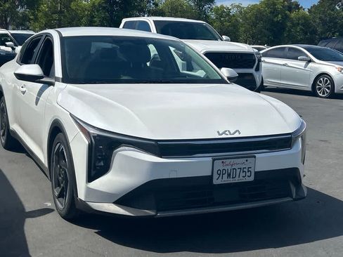 Used 2025 Kia K4 EX FWD image 4