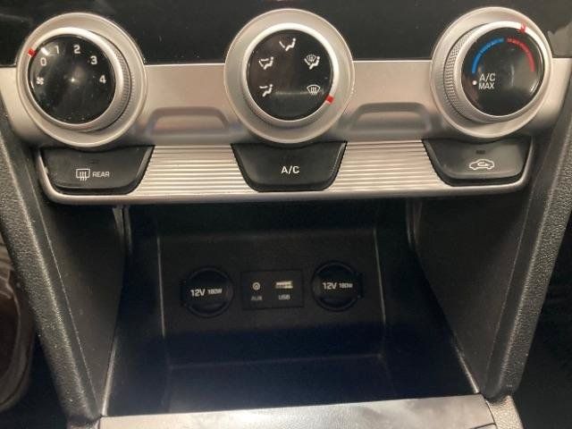 Used 2019 Hyundai Elantra SE w/ Cargo Package FWD image 24