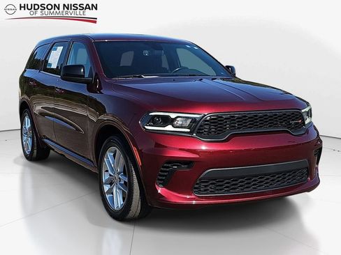Used 2023 Dodge Durango GT image 1