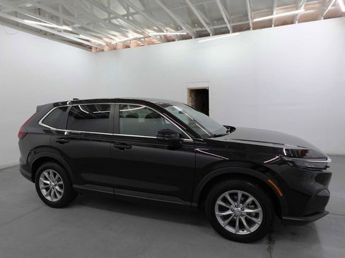 Used 2025 Honda CR-V EX image 4